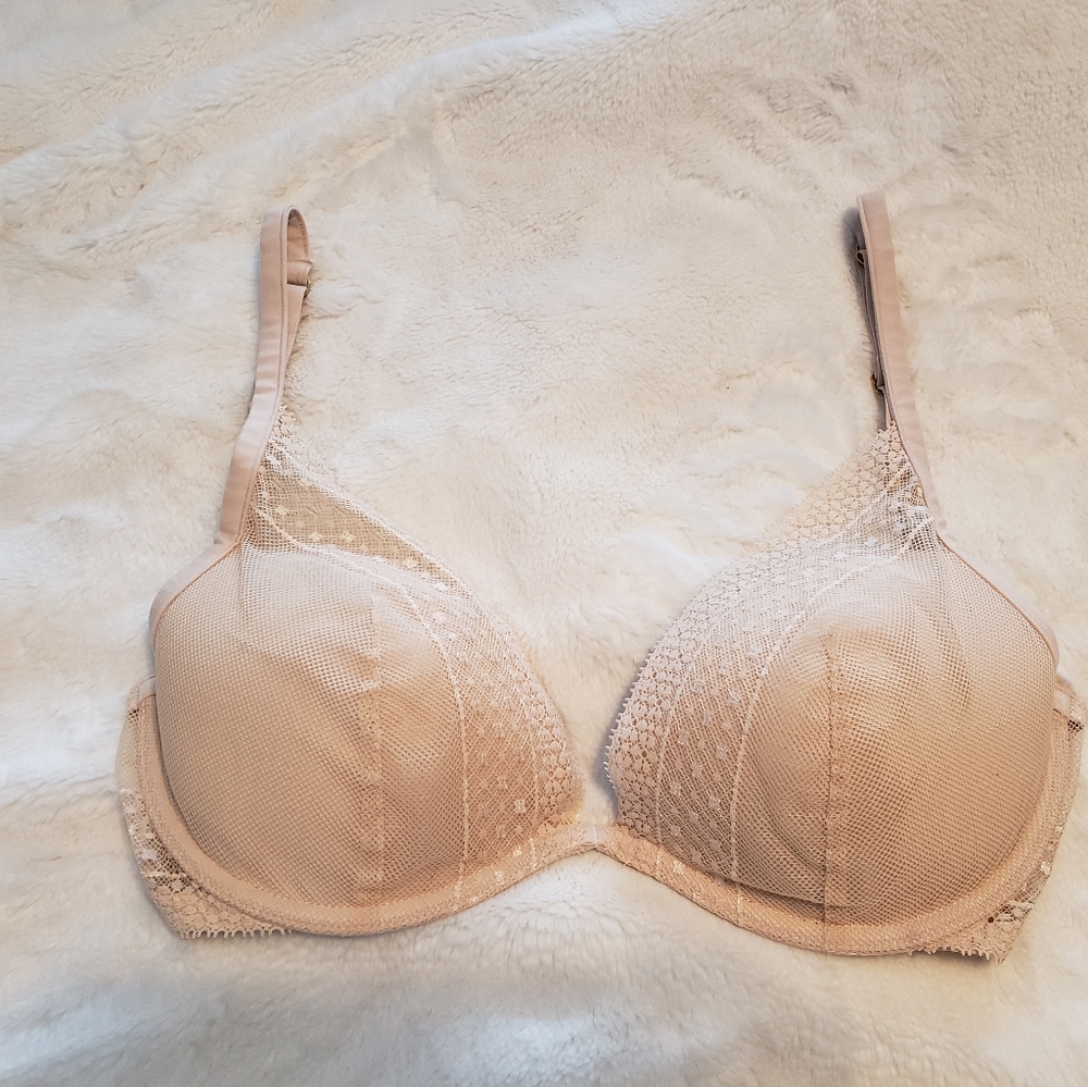 Victoria Secret plunge bra
